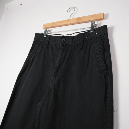 Uniqlo Black Chino Pants 32x30 (Minimal Wear, Skated In)