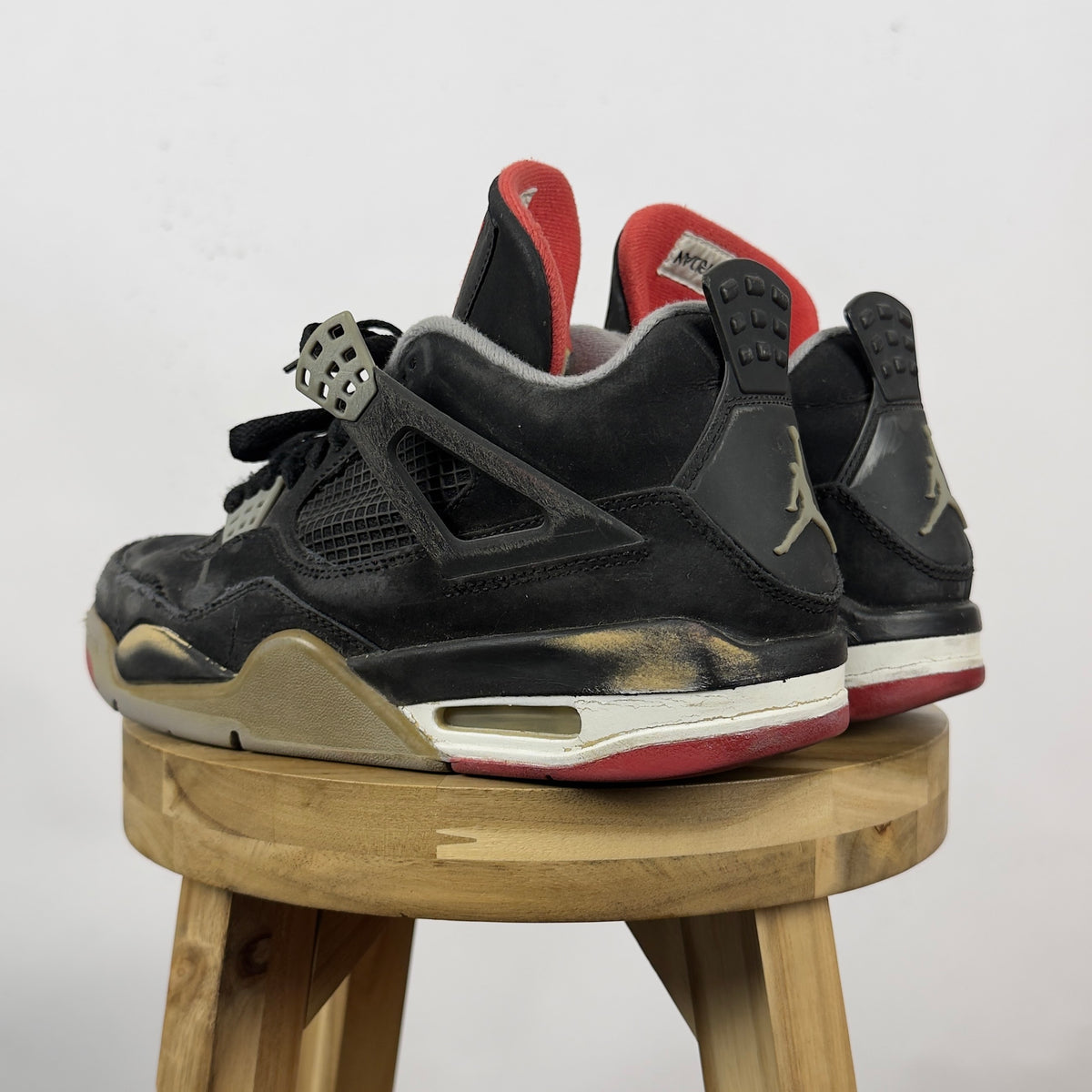 Air Jordan 4 (Men's 8.5)