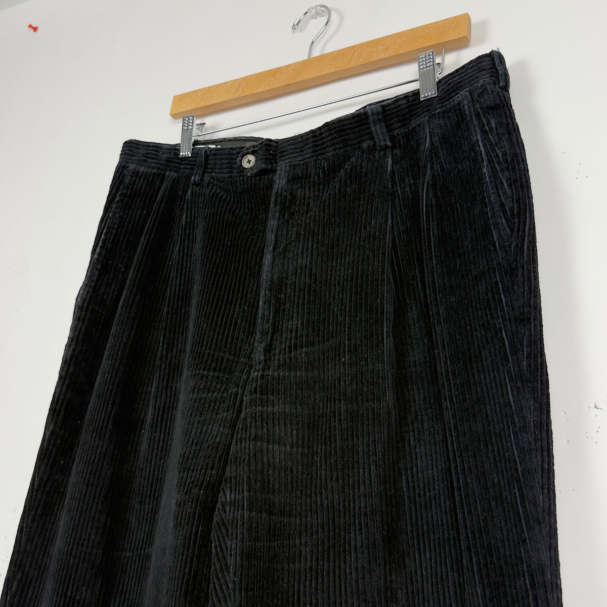 Black Thick Corduroy Skate Pants (34x32)