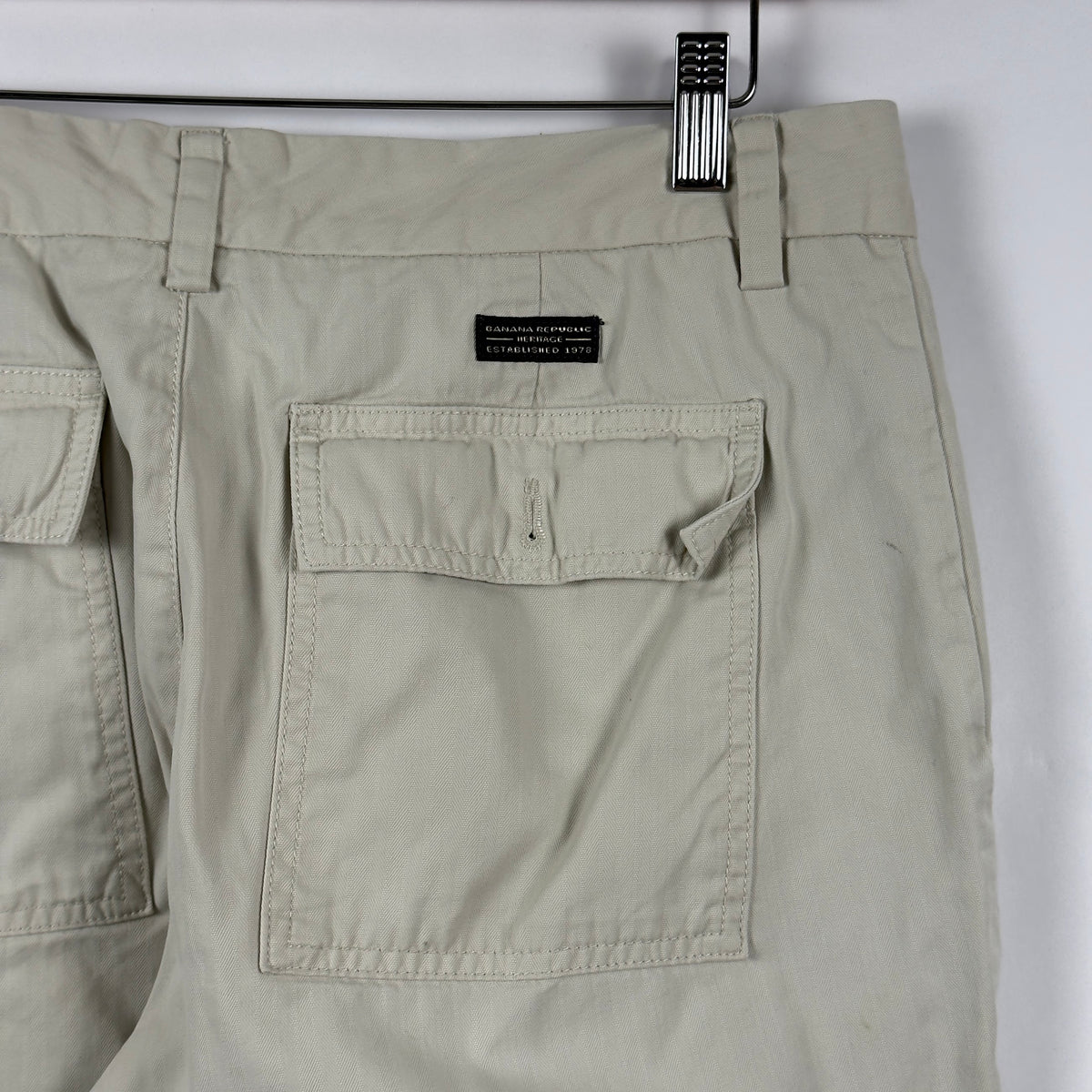 Banana Republic Chino Pants (32)