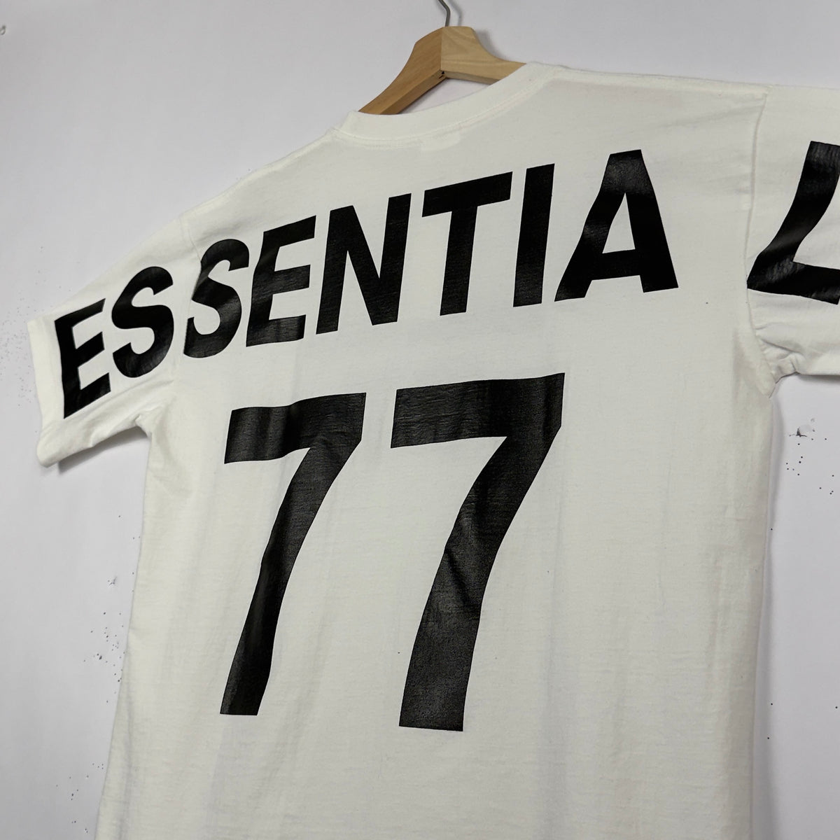 Essentials Tee (XL)