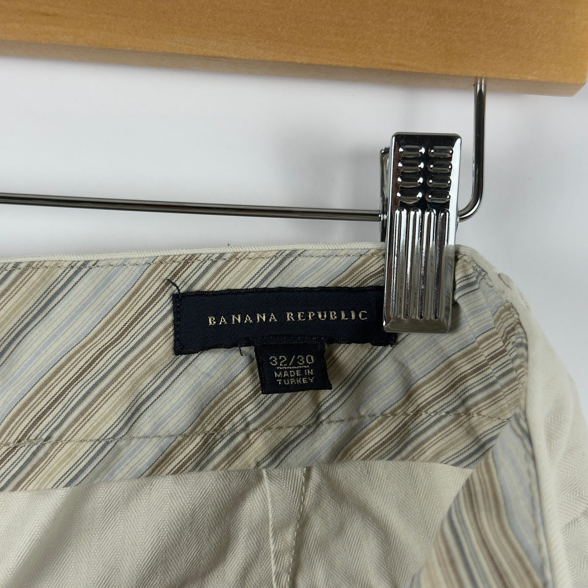Banana Republic Chino Pants (32)