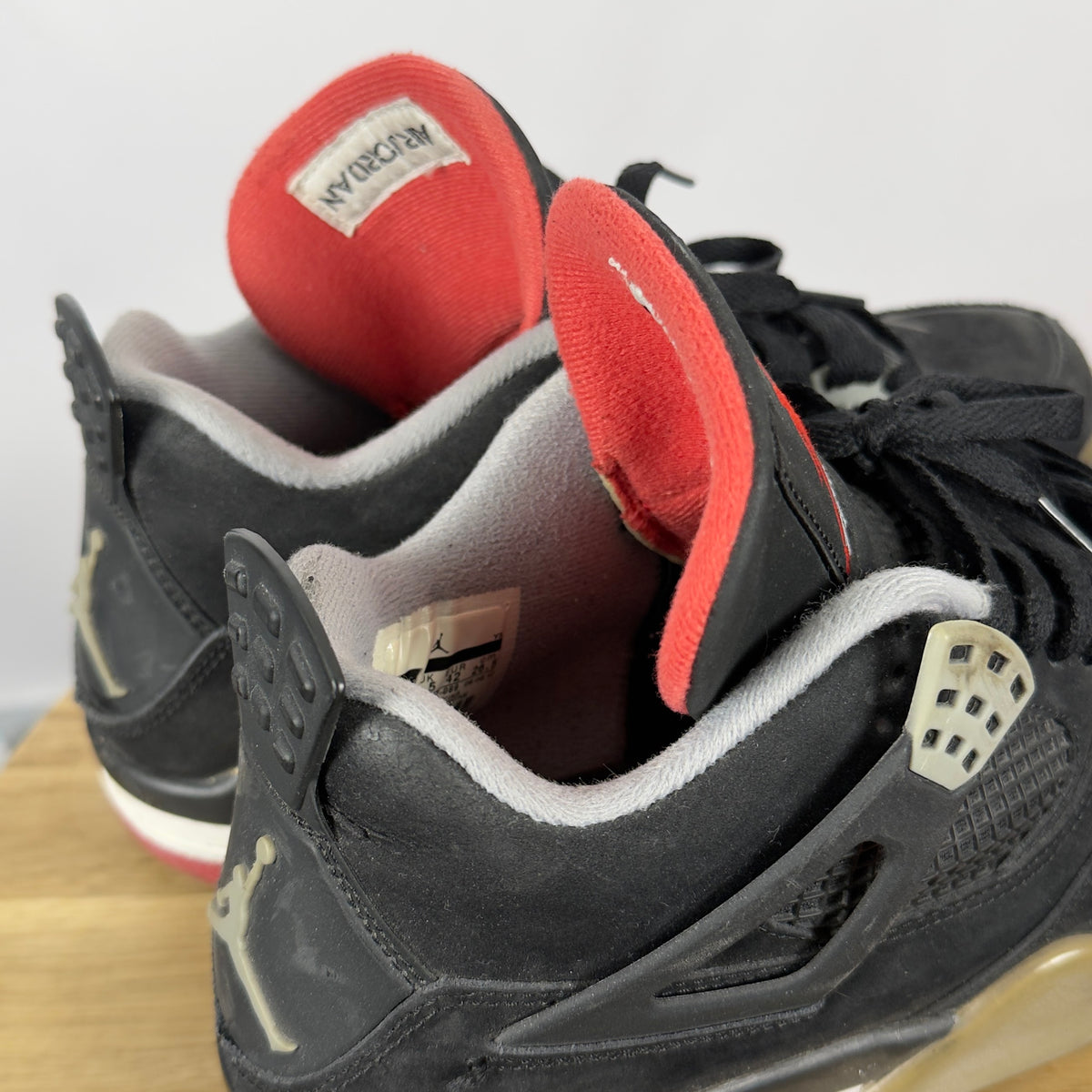 Air Jordan 4 (Men's 8.5)