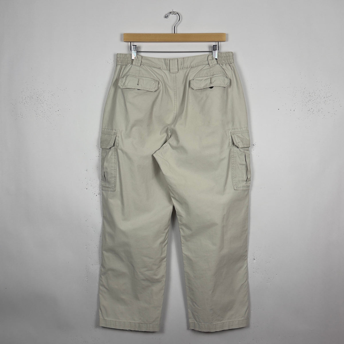 White Baggy Cargo Pants (32x26)