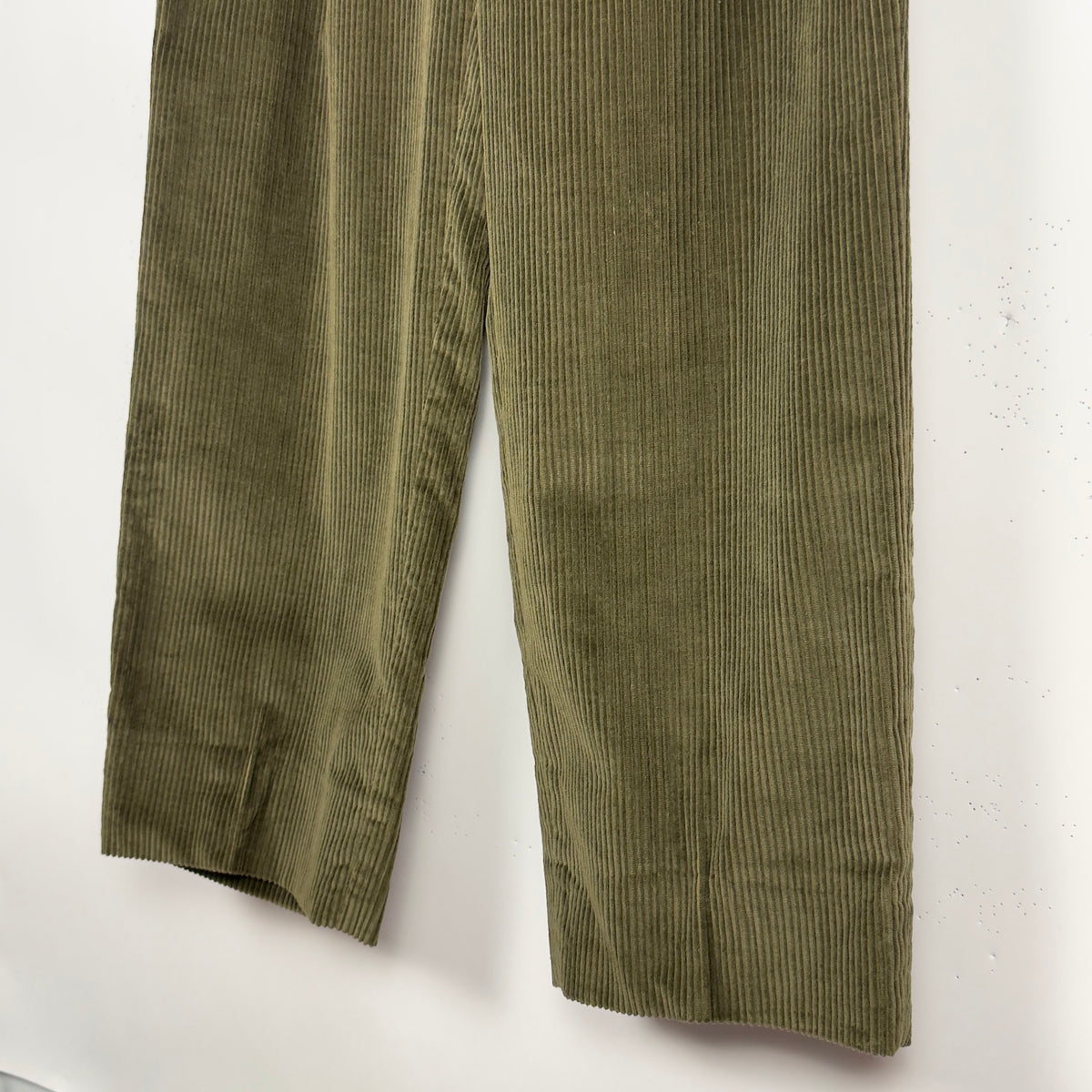 Olive Thick Corduroy Skate Pants (32x30)