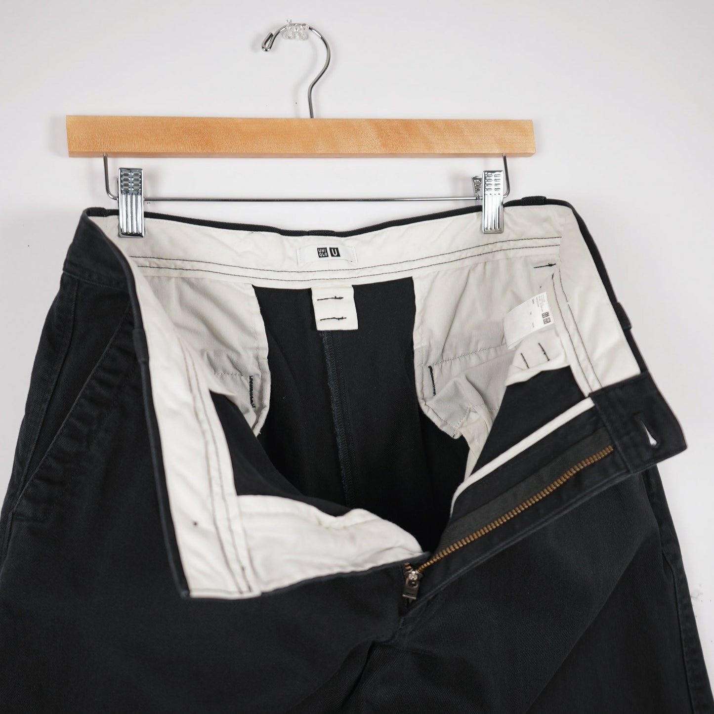 Uniqlo Black Chino Pants 32x30 (Minimal Wear, Skated In)