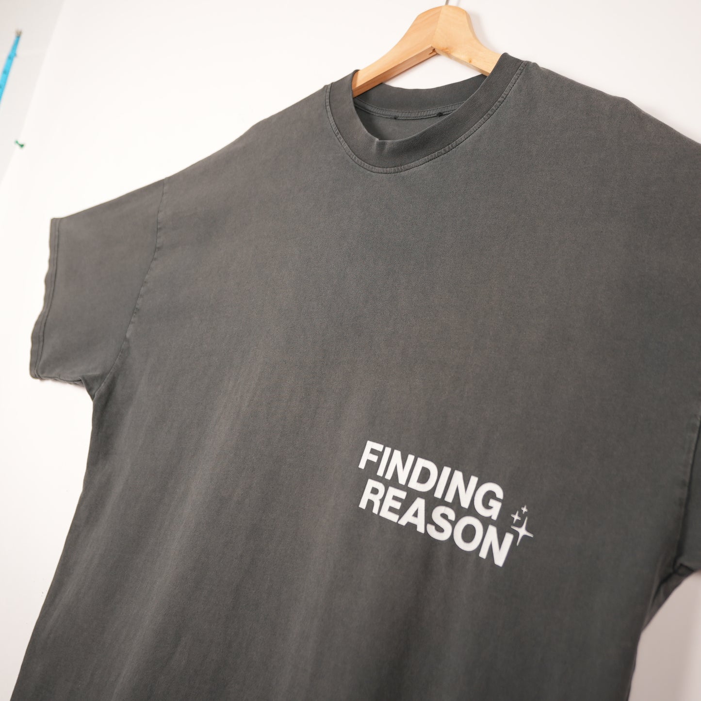 Everything Is Falling Into Place” Tee XL