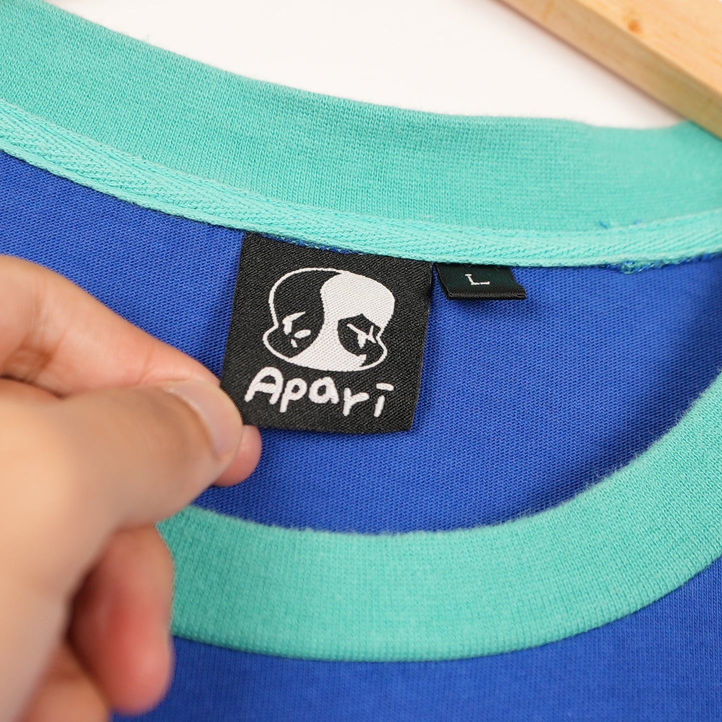 Apari Art Blue/Green “Astro Kitty” Tee (L)