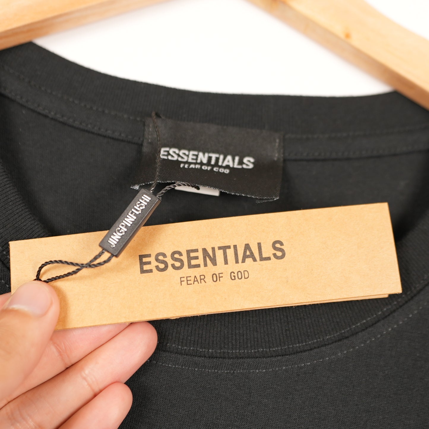 Fear of God Essentials Tee (L)