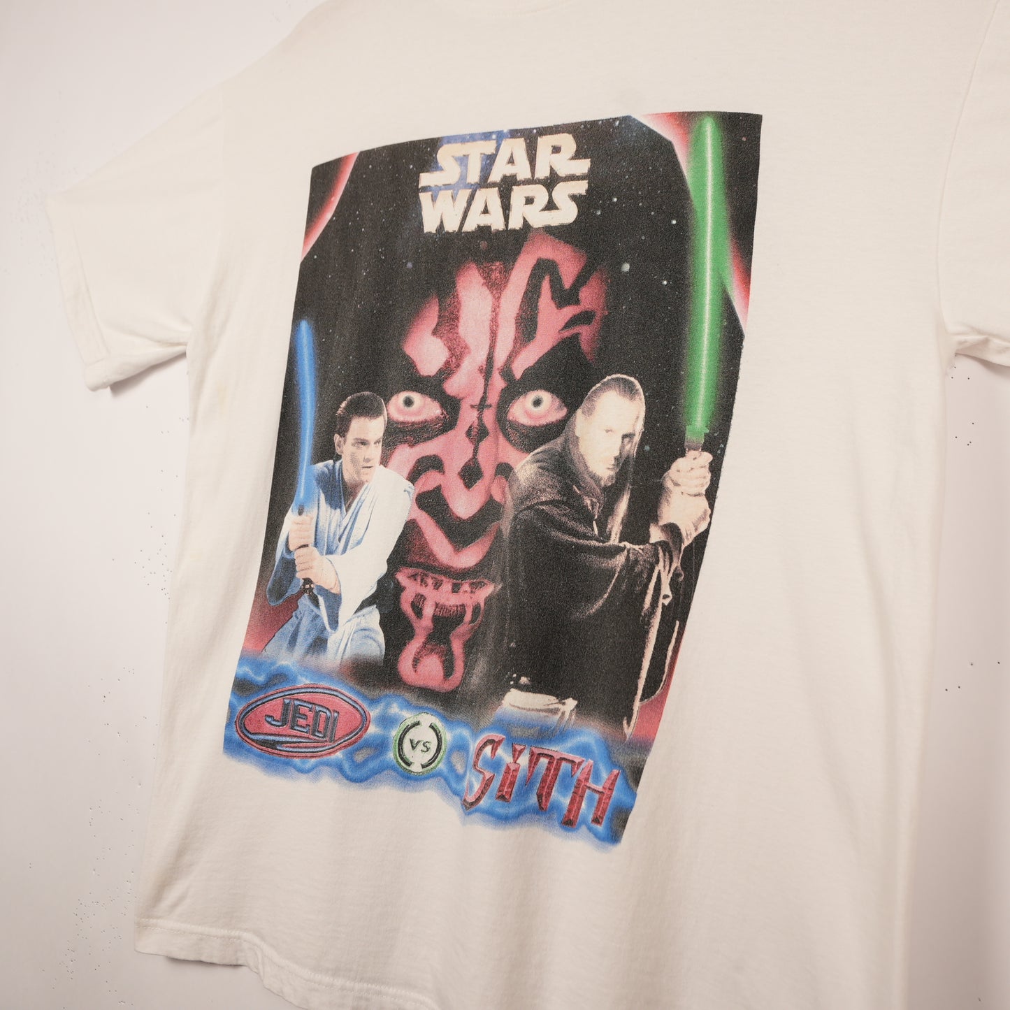 Vintage Star Wars Episode I “Jedi vs Sith” Tee (L)