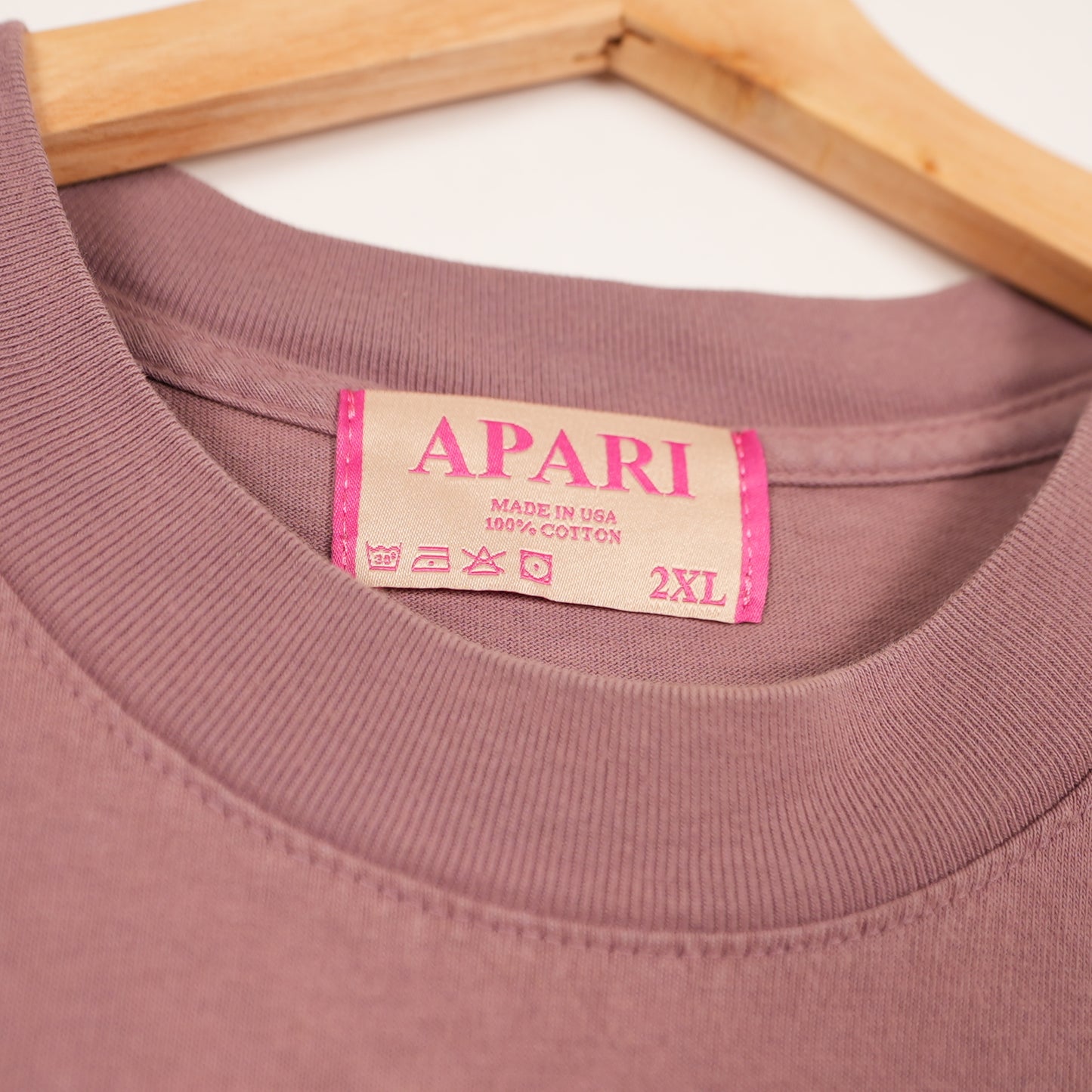 Apari “Umbrella Girl” Tee (XXL)