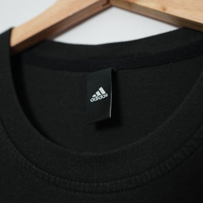 ADIDAS “MINIMAL MOTION” TEE (L)