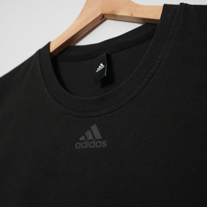 ADIDAS “MINIMAL MOTION” TEE (L)