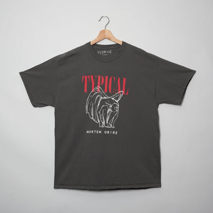 TYPICAL “MORTEM OBIRE” GRAPHIC TEE (L-XL)