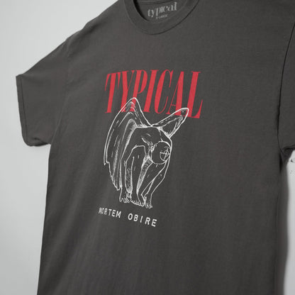 TYPICAL “MORTEM OBIRE” GRAPHIC TEE (L-XL)