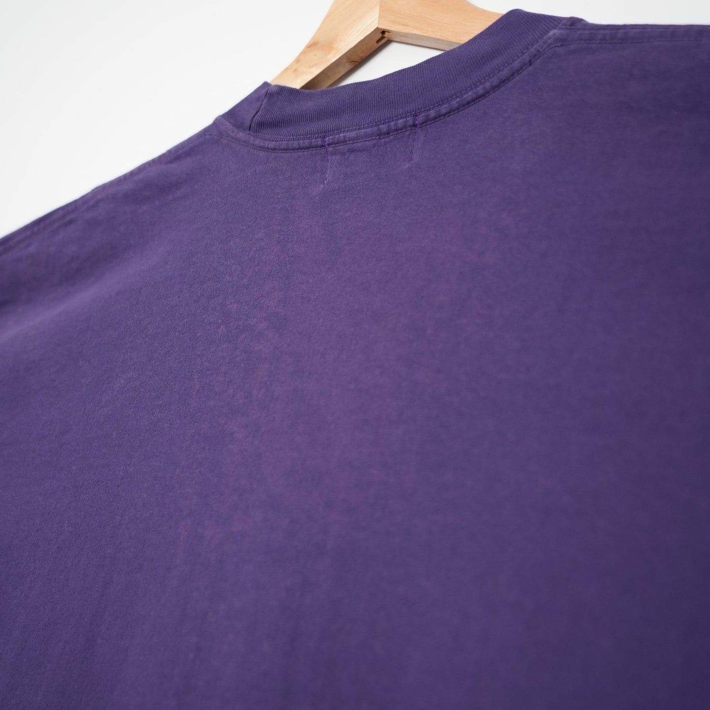 APARI “LOW BATTERY” ART TEE (XL)